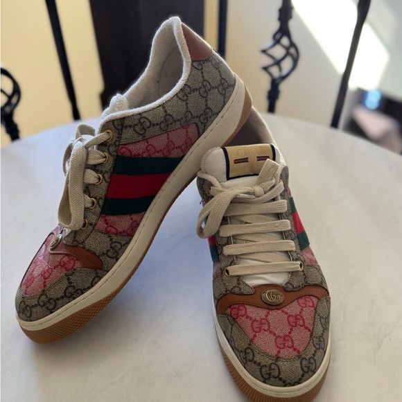 Gucci Brown and Red Sneakers with Bold Design - Picture 1 of 4